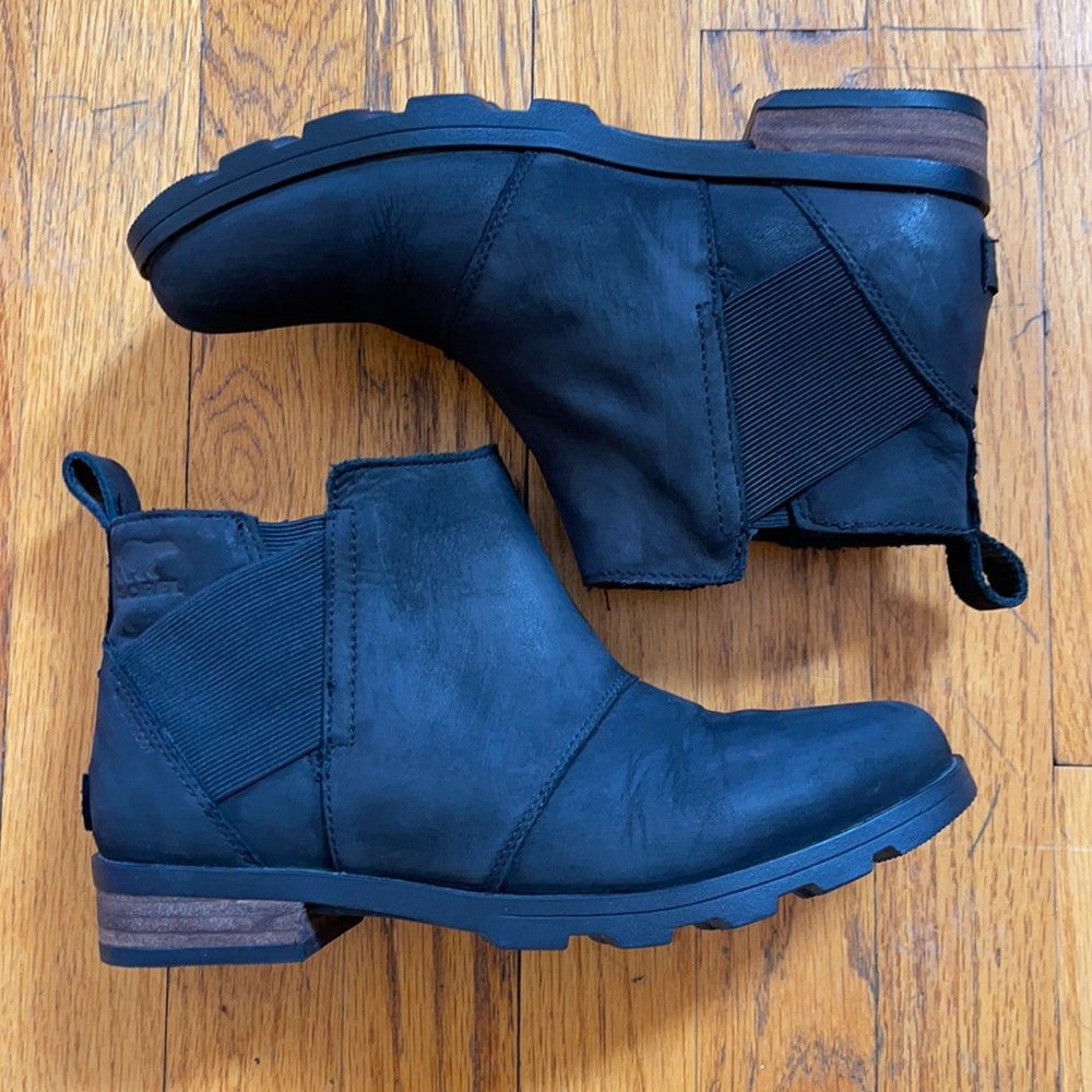 Sorel Emilie Chelsea Boots